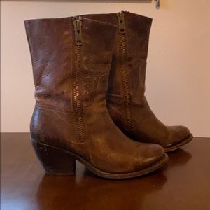 Dolce Vita leather boots with zippers